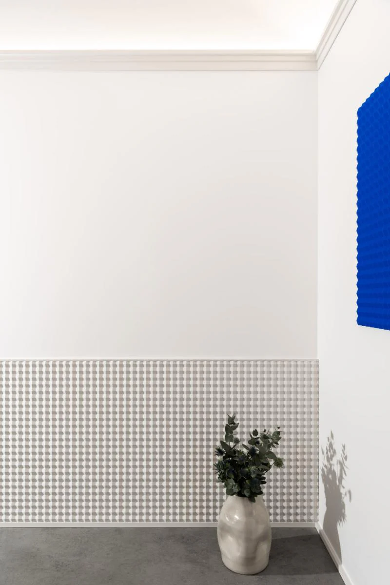PX209 moulure murale Orac Decor - 1,0x1,8x200cm (h x p x L) - profil décoratif polymère - Image 4